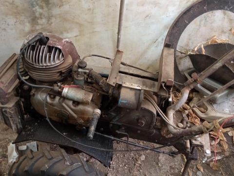 Danubia motoros kistraktor eladó