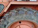 MTZ 80-as traktor homlokrakodóval