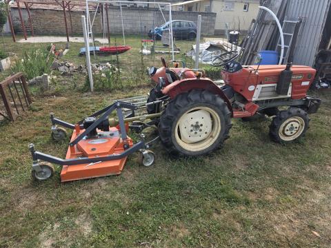 Eladó Yanmar YM 1601D és eszközei Eladó Yanmar YM 1601D és eszközei