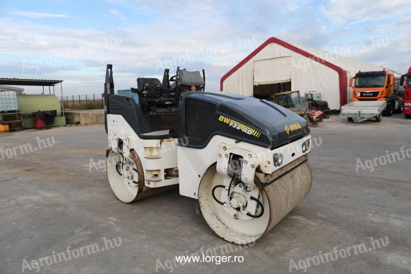 Eladó BOMAG BW 138 AD-5 tandem vibrációs úthenger