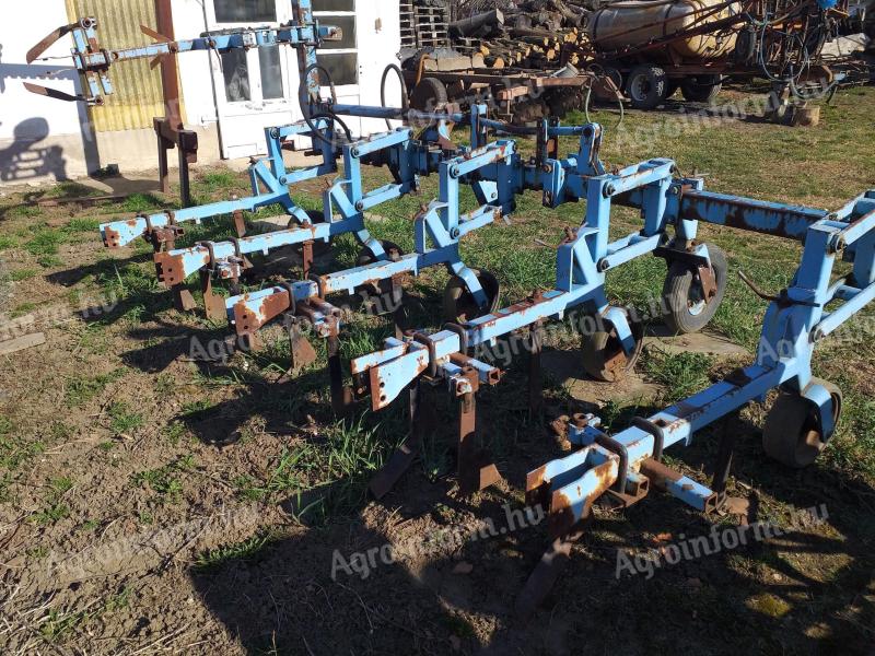 Sorművelő kultivátor eladó – OK6/3, 6 soros, felújított kapákkal