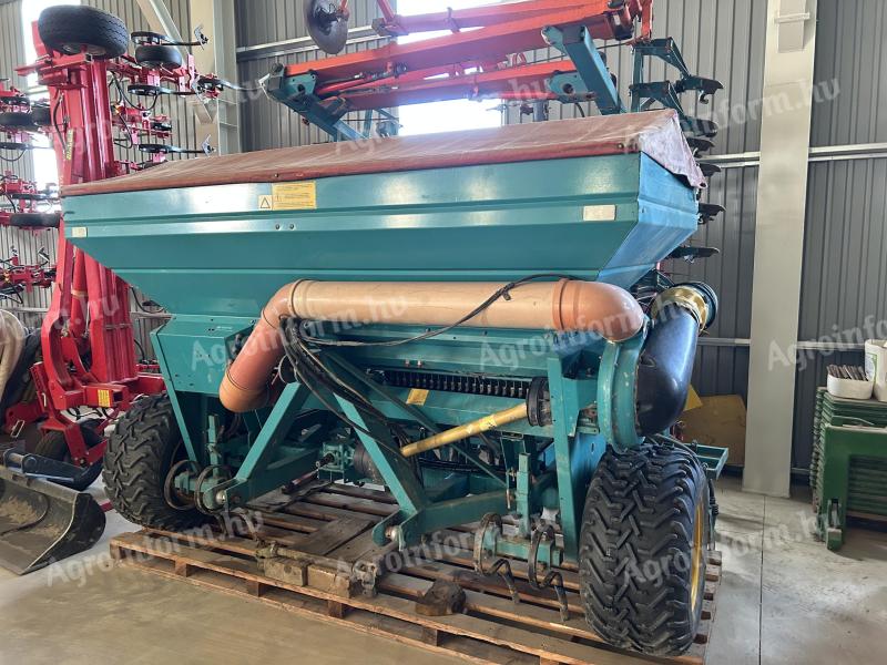 Sulky 6 méteres gabonavetőgép eladó jó állapotban