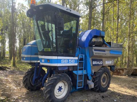 Braud SB56 szőlőkombájn, hibátlan állapotban Braud SB56 szőlőkombájn, hibátlan állapotban