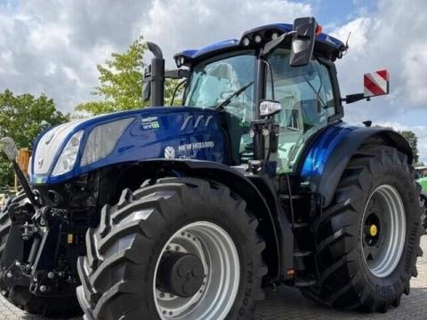 New Holland T7.315 HD Auto Command FULL felszerelt New Holland T7.315 HD Auto Command FULL felszerelt