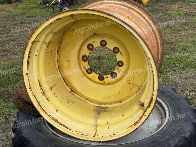 32" kombájnfelni 800/65R32 és 900/65R32 gumikhoz John Deere, Claas, New Holland, stb.