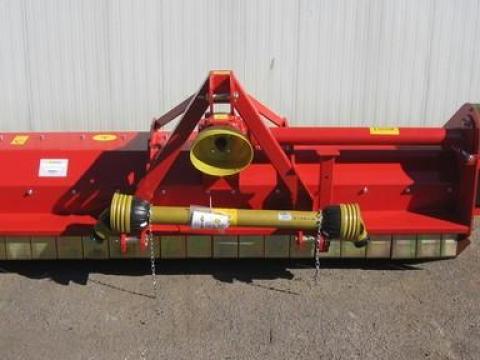 KB 303 típusú szárzúzó házhoz szállítva, 2 év garanciával KB 303 típusú szárzúzó házhoz szállítva, 2 év garanciával