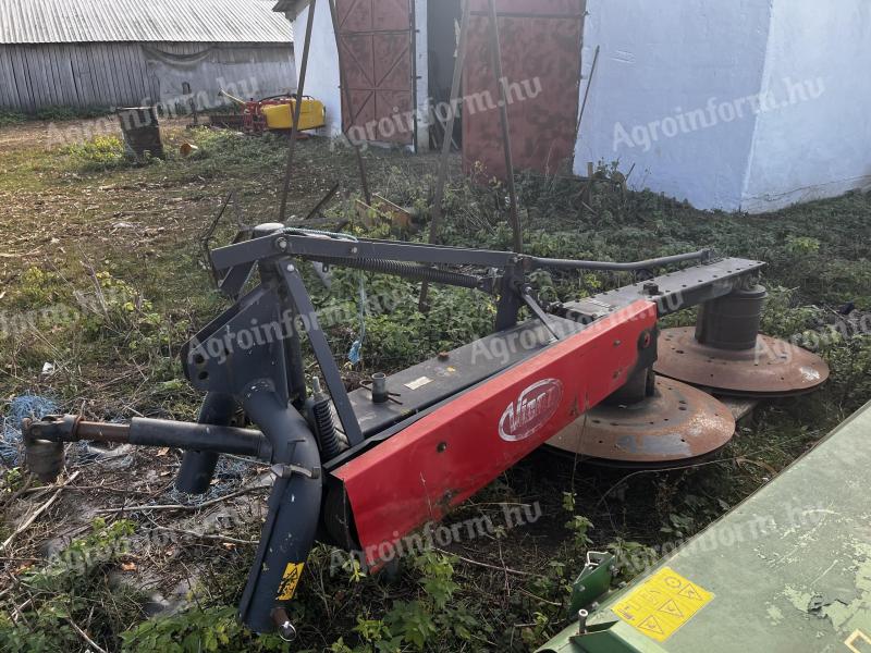 Vicon CM218 dobos kasza