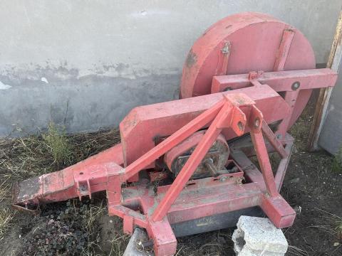 Szőlészeti kifújó és nyitó eladó jó állapotban