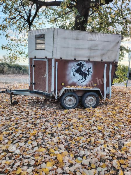 Lószállító érvényes műszakival