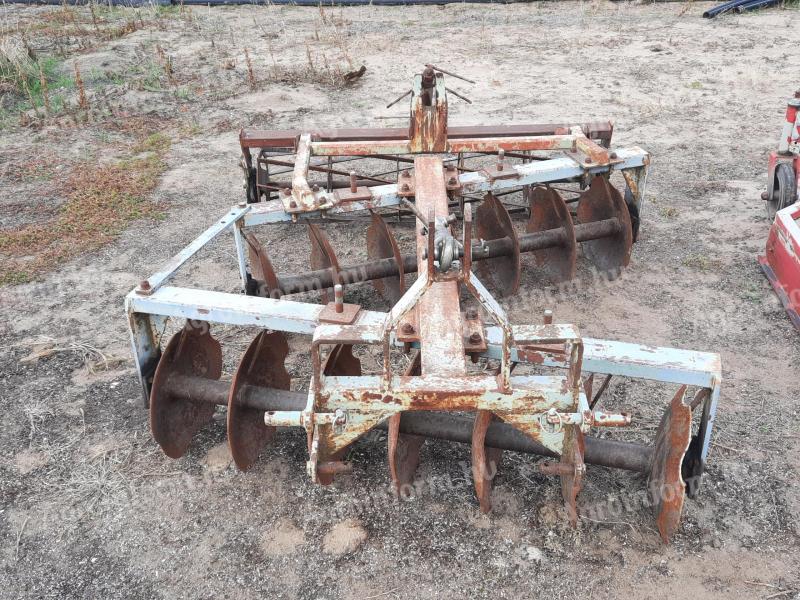 Mezőgazdasági eszköz eladó – 135 cm-es tárcsa pótsúllyal