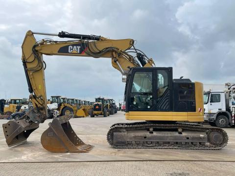Caterpillar 325F LCR / 2016 / 8921 üzemóra / Lízing 20%-tól