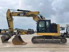 Caterpillar 325F LCR / 2016 / 8921 üzemóra / Lízing 20%-tól