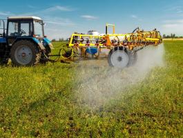 Boguslav Odyssey 2000/15 vontatott permetező – akciós áron csak a Royal Traktornál