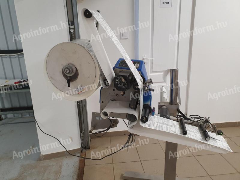 Címkézőgép (vízszintes és függőleges állítás is)