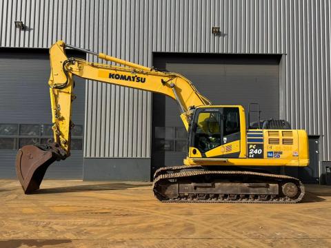 Komatsu PC240LC-10 / 2015 / 11 214 üzemóra / Lízing 20%-tól
