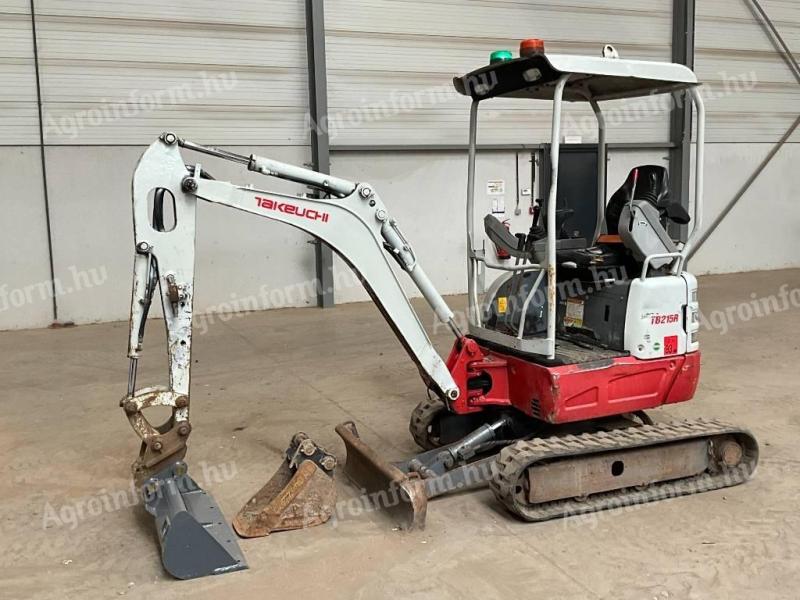 Takeuchi TB 215 R / 2019 / 2 341 üzemóra / Lízing 20%-tól