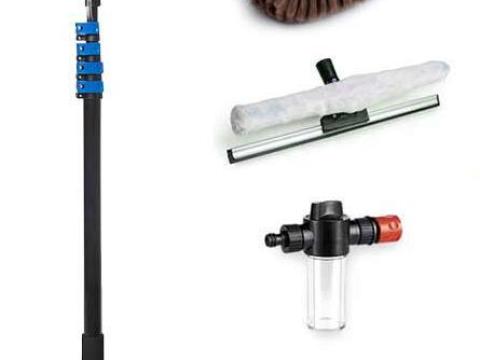 Teleszkópos napelem tisztító alumínium mosókefe vegyszeradagolóval és üveglehúzóval, 6,5 m Teleszkópos napelem tisztító alumínium mosókefe vegyszeradagolóval és üveglehúzóval, 6,5 m