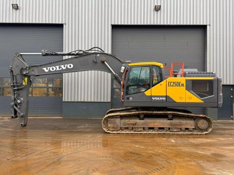 Volvo EC250ENL / 2022 / 4411 üzemóra / Lízing 20%-tól Volvo EC250ENL / 2022 / 4411 üzemóra / Lízing 20%-tól