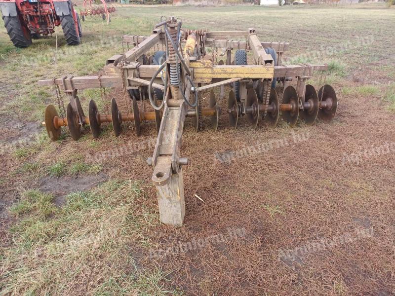 320-as v tárcsa eladó!