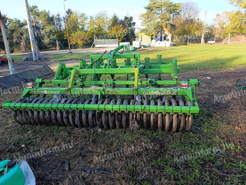 Azim 10 kapás gruber,  3 m munkaszélességgel,  rugós kőbiztosítással és ékgyűrűs elmunkálóval