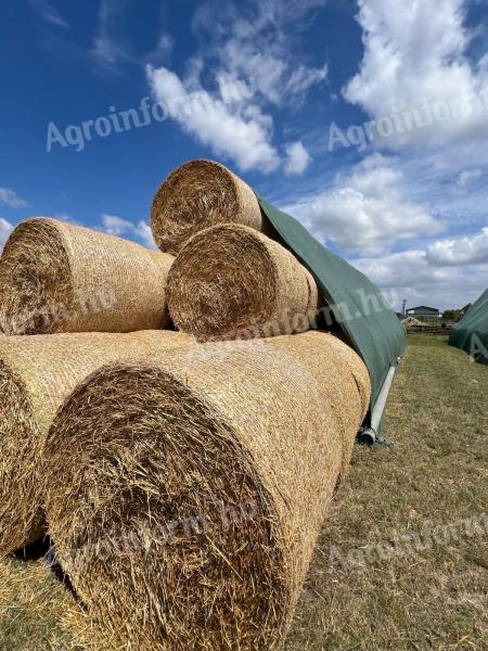 150-es takart szalma bála