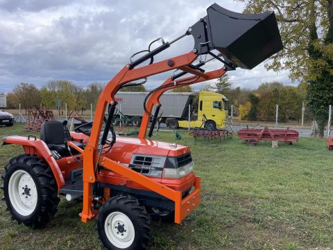 Kubota 21LE PowerShift Új Homlokrakodó 4Új Gumi Ingyenes Szállítás Szervizelve