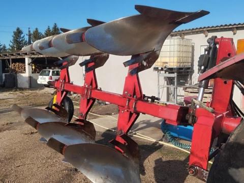 HELTI PLUTÓ váltfaforgatós eke HELTI PLUTÓ váltfaforgatós eke