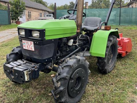 Hart 200 DT (20 LE) összkerék-meghajtású traktor kihasználatlanság miatt eladó Hart 200 DT (20 LE) összkerék-meghajtású traktor kihasználatlanság miatt eladó