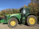 John Deere 8230