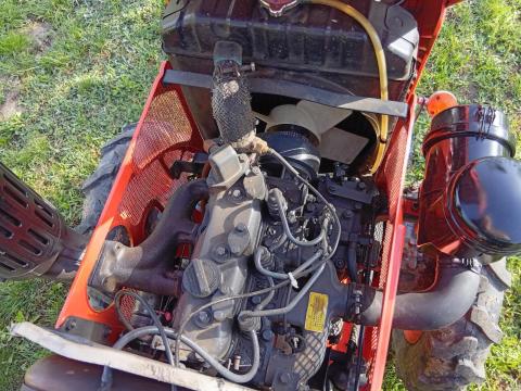 Kubota B7001 traktor eladó