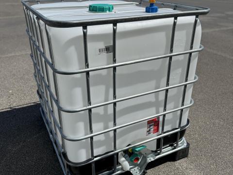 IBC tartály 1000 literes,  újszerű,  gyönyörűszép állapotú IBC tartály 1000 literes,  újszerű,  gyönyörűszép állapotú