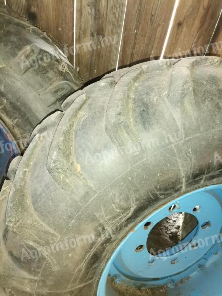 24 colos, 15-24 ballonos traktor hátsó kerekek, gumi, kombájn kerekek eladók, cserélhetők – Zetor 50, K25, Super Zetor kompatibilis