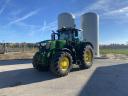 John Deere 6215R