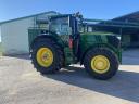 John Deere 6215R