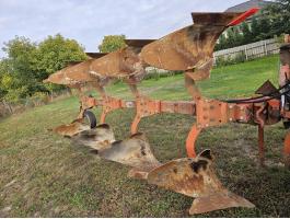 Vogel Noot 4 fejes váltvaforgató eke