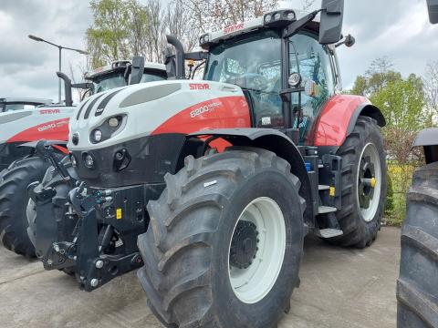 STEYR ABSOLUT CVT 6200 traktor 1620 üzemórás gyári garanciával