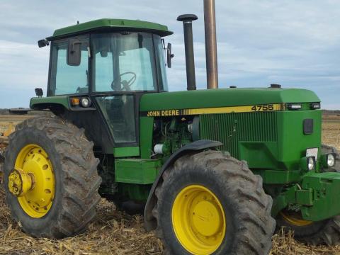 John Deere 4755