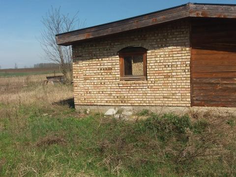 Nyíregyháza-Oros, 2,6 hektár eladó földterület Nagyszállás kertes övezetében