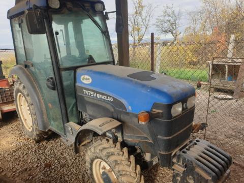 New Holland TN75V traktor eladó, 600 üzemórával
