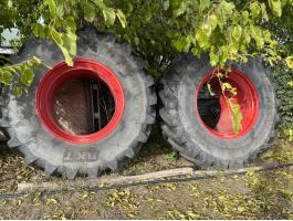 BKT 710/75 R42 ikerkerék újszerű állapotban