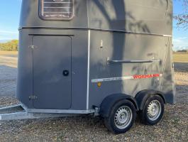 Wörmann lószállító eladó újszerű állapotban