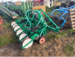 FAHSE MONOAIR 6 SOROS PNEUMATIKUS VETŐGÉP . CUKORRÉPA,  CÉKLA,  FŰSZERPAPRIKA,  HAGYMA VETÉSÉRE