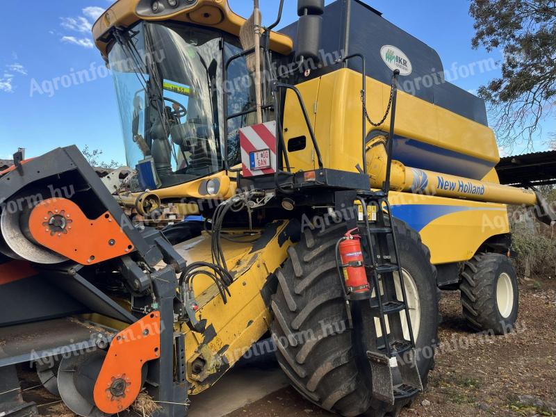 NEW HOLLAND CSX7080 SL