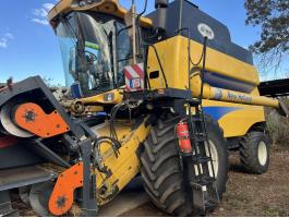 NEW HOLLAND CSX7080 SL