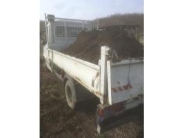 Érett trágya házhoz szállítással Fejér megyei kiskertekbe