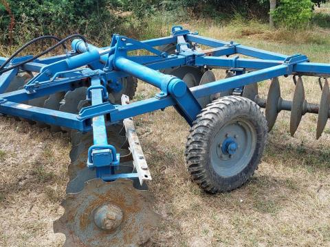 Agrikon X tárcsa,  3 méter széles,  jó állapotban Agrikon X tárcsa,  3 méter széles,  jó állapotban