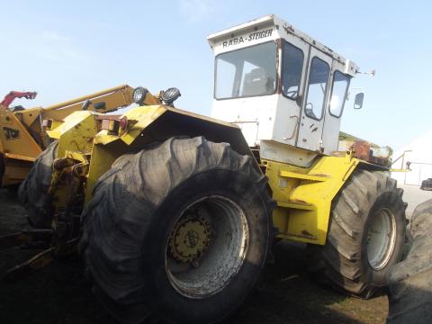 Rába Steiger 250 traktor eladó munkaeszközeivel is Rába Steiger 250 traktor eladó munkaeszközeivel is