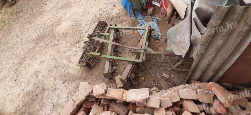 Eladó 140 cm széles ásóborona