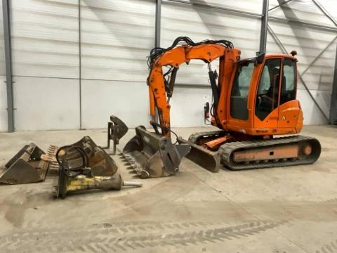 Mecalac 8 MCR / 2014 / 11 803 üzemóra / Lízing 20%-tól Mecalac 8 MCR / 2014 / 11 803 üzemóra / Lízing 20%-tól