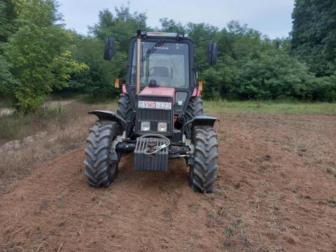 Eladó MTZ 892.2 traktor 2015-ös évjárattal, friss műszakival, új gumikkal Eladó MTZ 892.2 traktor 2015-ös évjárattal, friss műszakival, új gumikkal